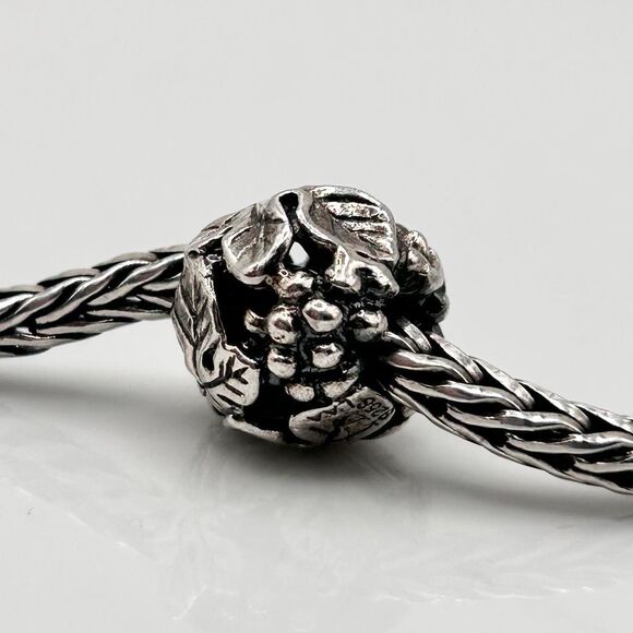 TROLLBEADS Wine Harvest Silver Bead LAA 925S NEW! Leaves & Grapes - Picture 3 of 8